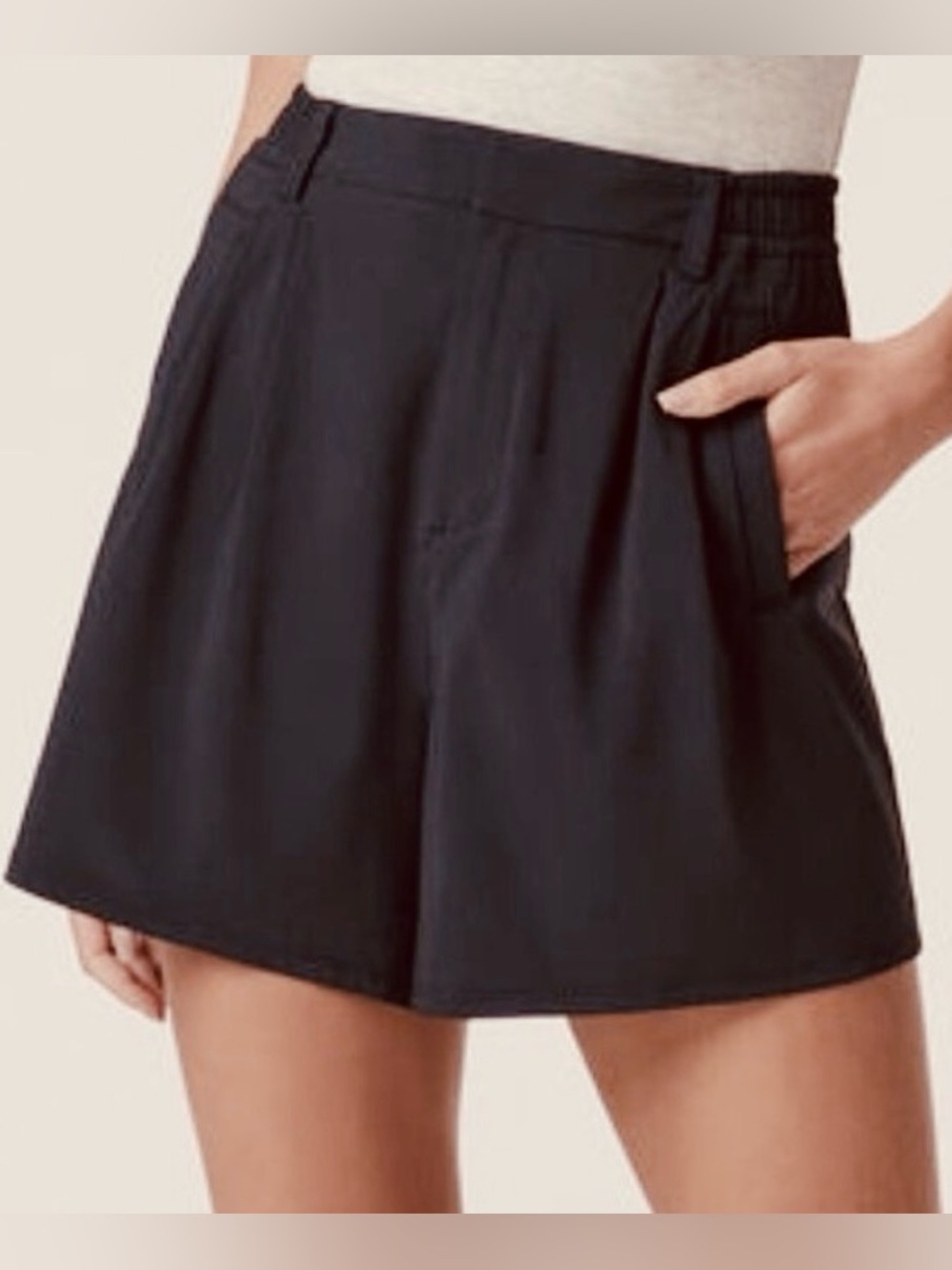 NEW VUORI Villa Trouser Shorts Women's Casual Shorts *Black* Medium NWOT